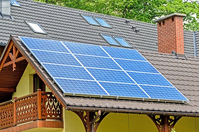solar-panels-1477987_640